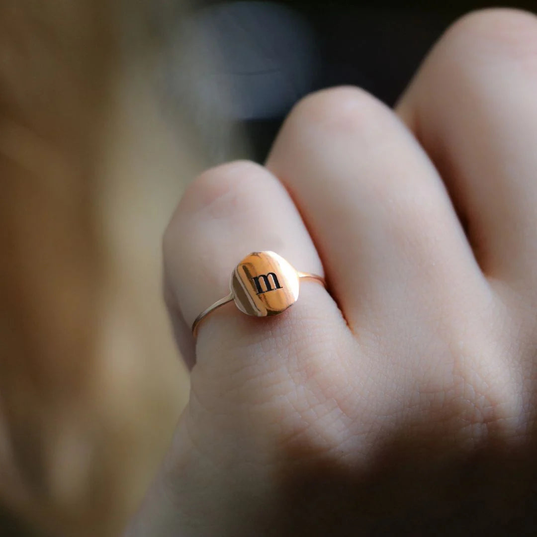 Anello Filodamore in Oro Rosa / Giallo 9kt con sigillo tondo personalizzato