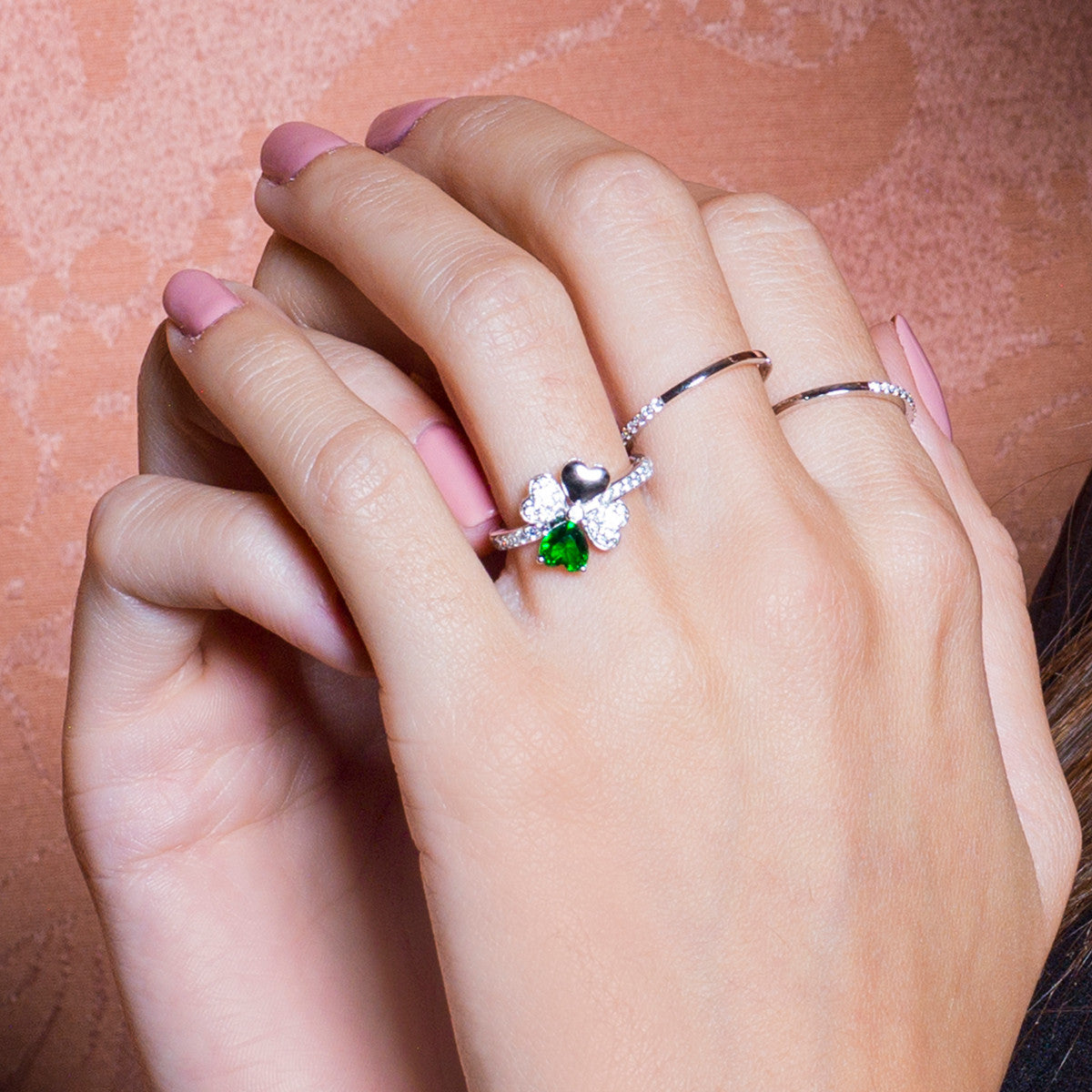 Anello Quadricuore Zirconi Bianchi e Verdi