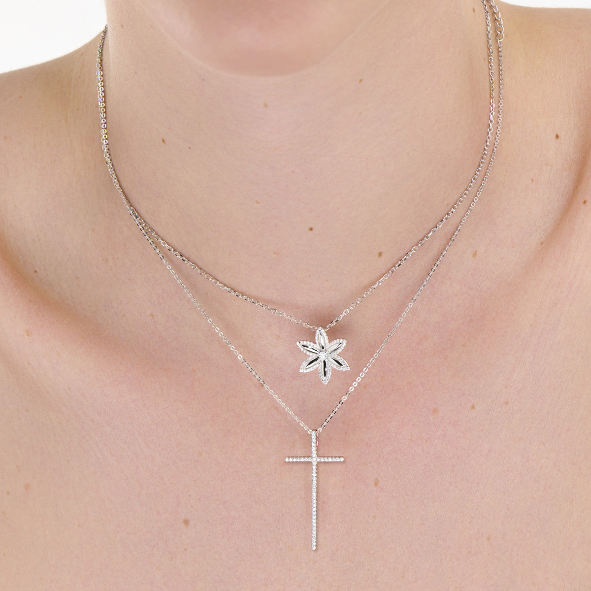 Collana Croce Argento e Zirconi
