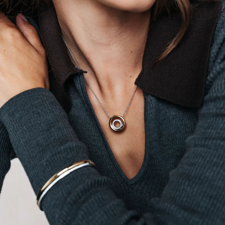 Collana Con Pendente a Cerchio in Argento e Zirconi